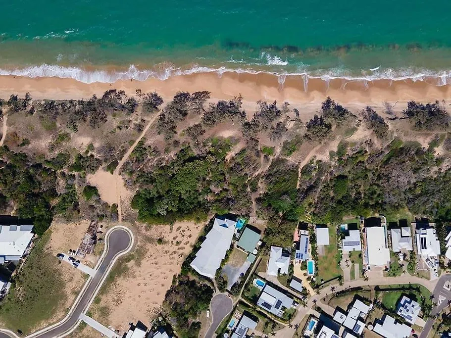 Loka Santi 10 - Beachfront Unit Apartment Agnes Water
